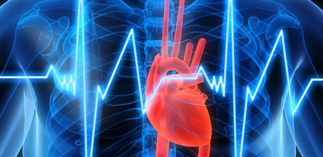 La osteocondrosis torácica puede ir acompañada de sensaciones dolorosas en el área del corazón. 